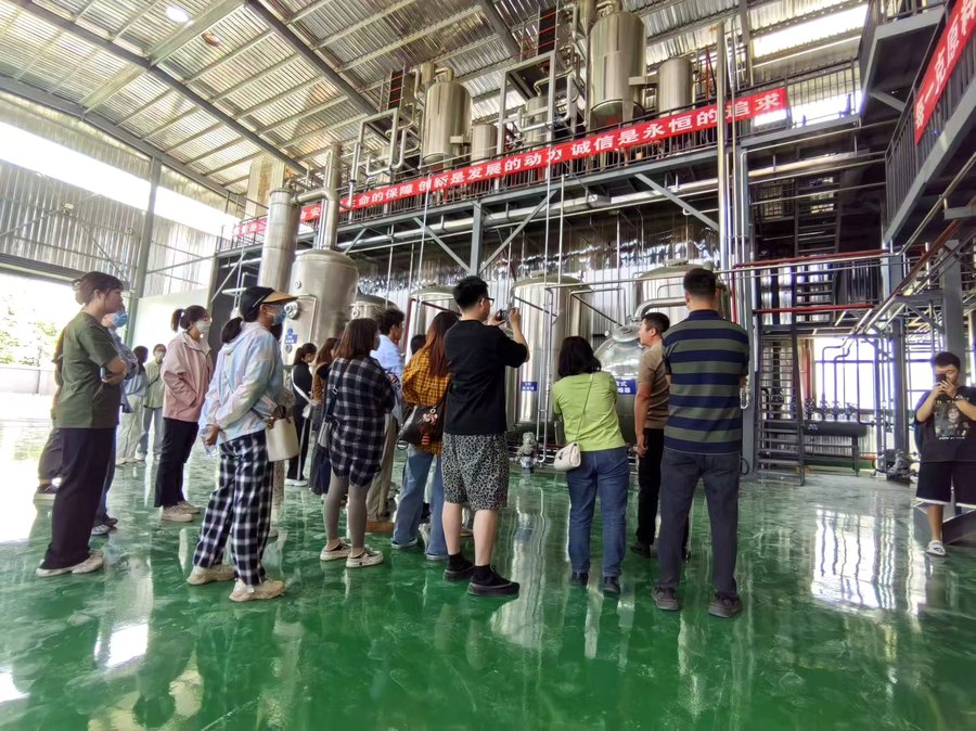 Buyers visiting the production plant